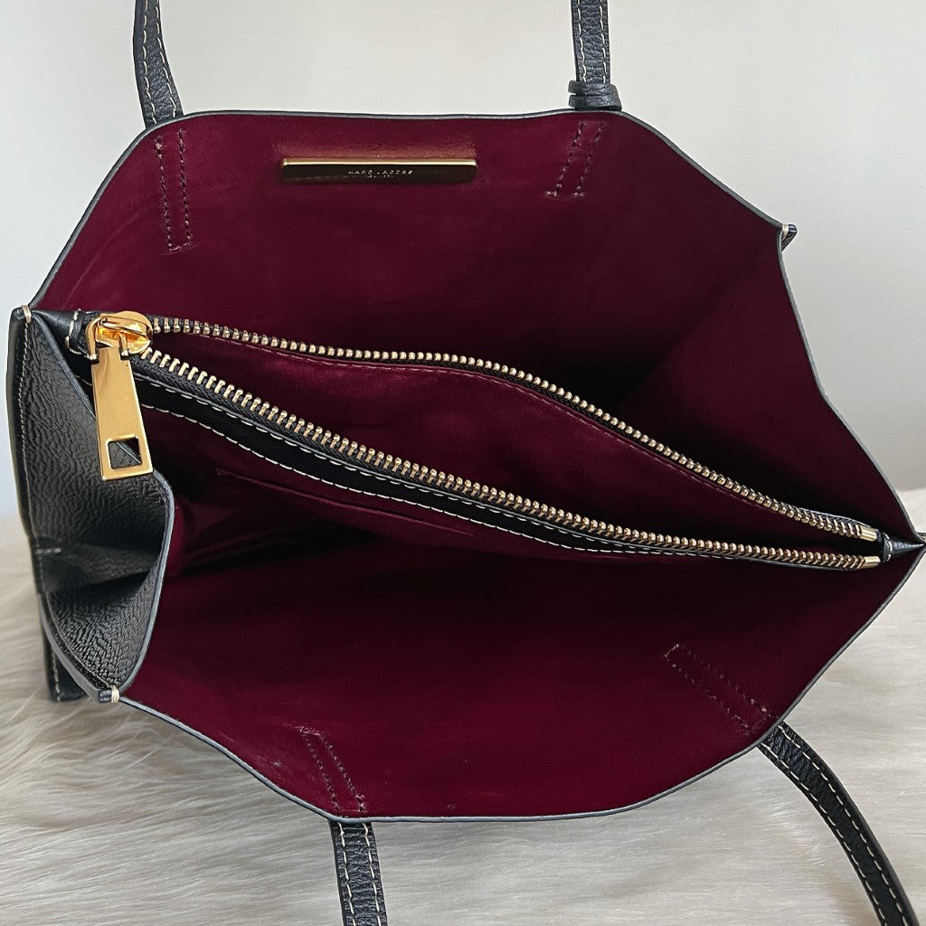 Marc Jacobs Black Leather Triple Compartment Shoulder Bag Excellent