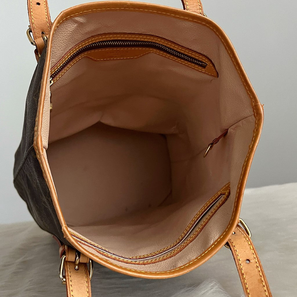 Louis Vuitton Signature Monogram Bucket GM Shoulder Bag