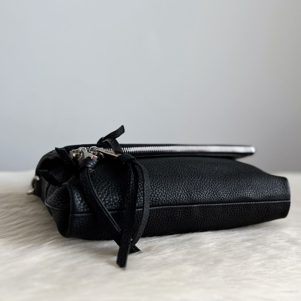Marc Jacobs Black Leather Zipped Flap Crossbody Shoulder Bag Excellent