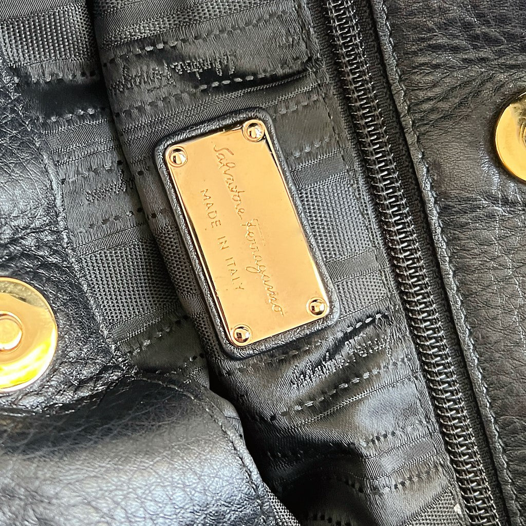 Salvatore Ferragamo Black Leather Front Detail Slouchy Shoulder Bag Excellent