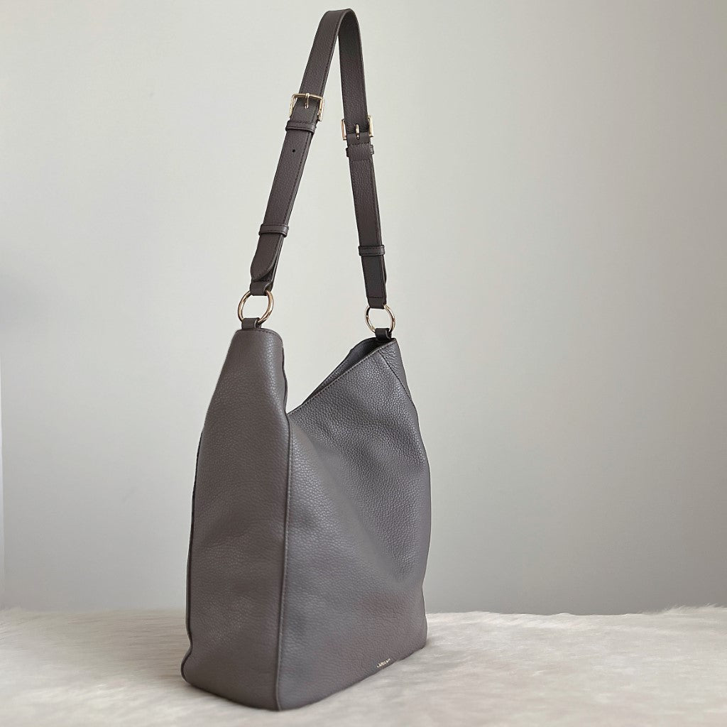 Bally Grey Leather Slouchy Bucket Shoulder Bag Like New