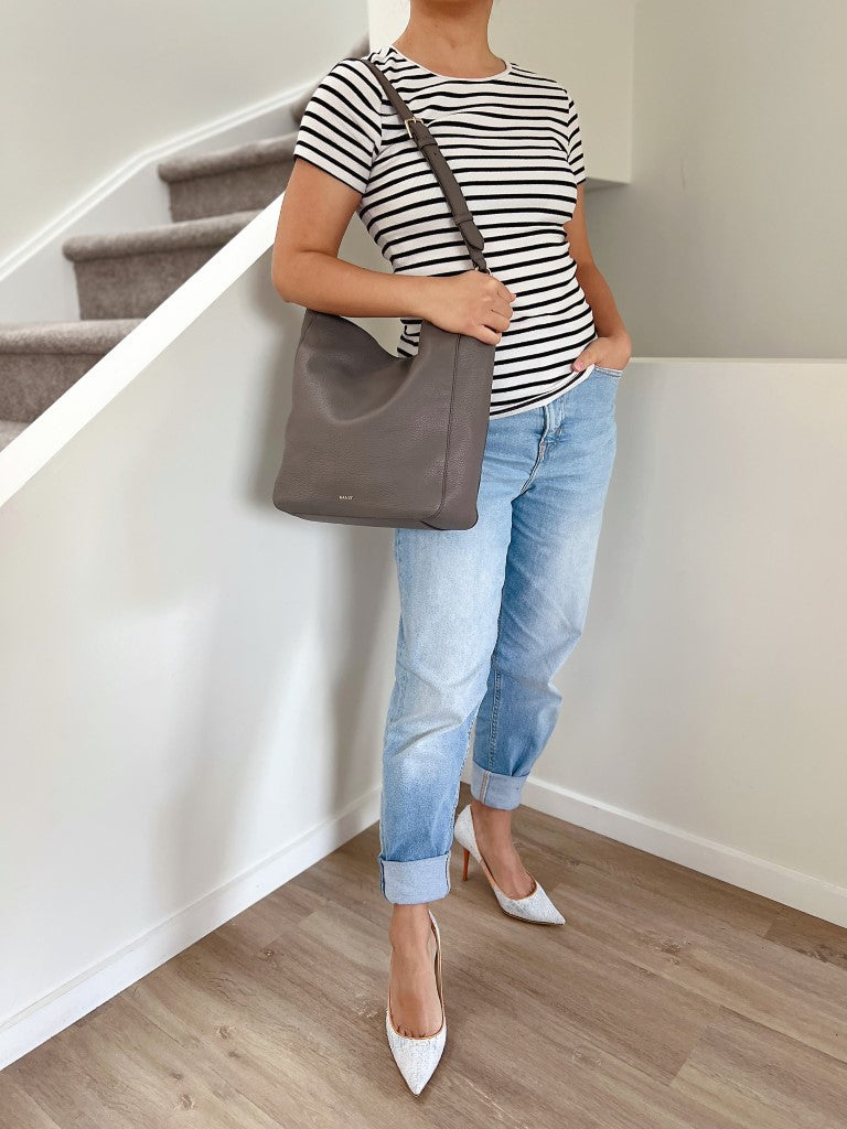 Bally Grey Leather Slouchy Bucket Shoulder Bag Like New