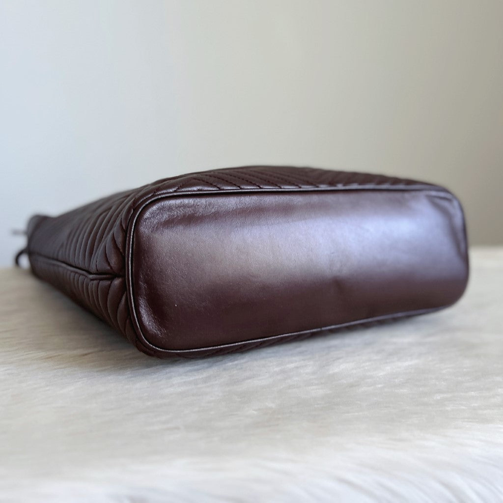 Bally Metallic Brown Leather Quilted Slouchy Shoulder Bag Excellent