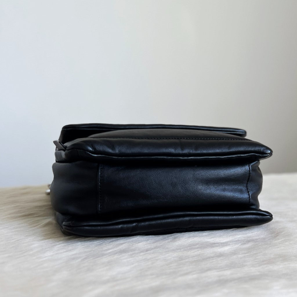 Marc Jacobs Black Leather Chunky Chain 2 Way Shoulder Bag Like New