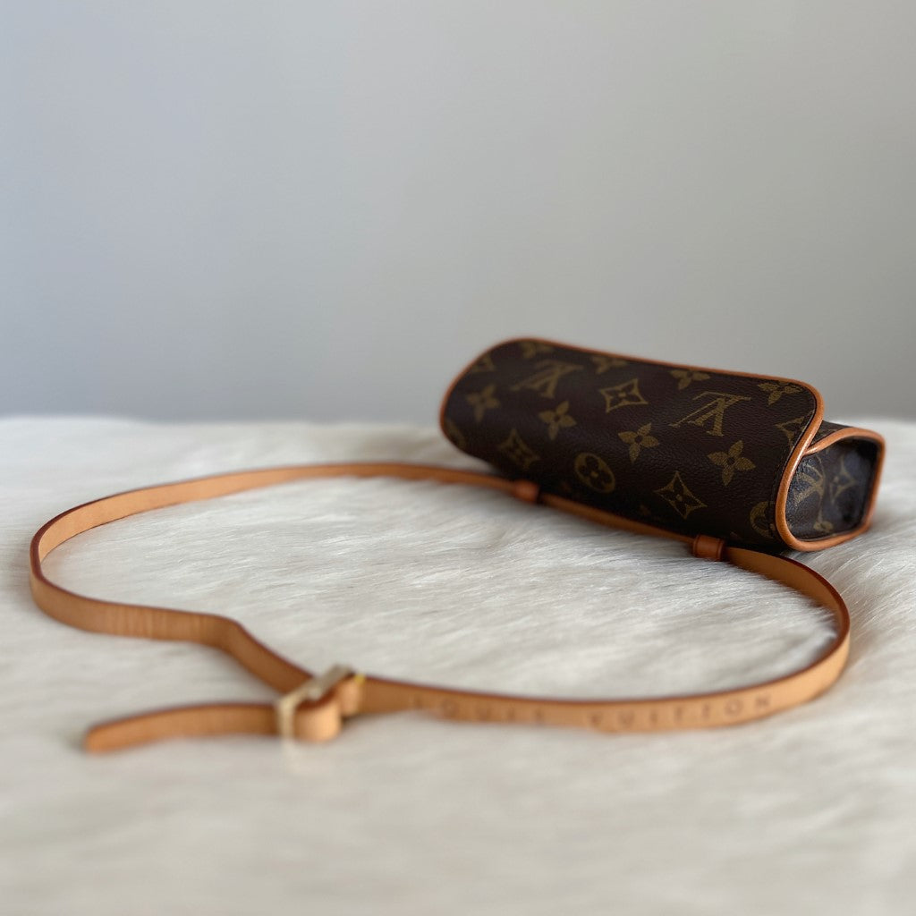 Louis Vuitton Signature Monogram Waist Pouch Excellent