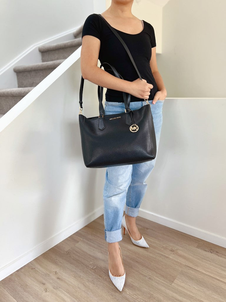 Michael Kors Black Leather Monogram 2 Way Shoulder Bag 3 in 1 Excellent