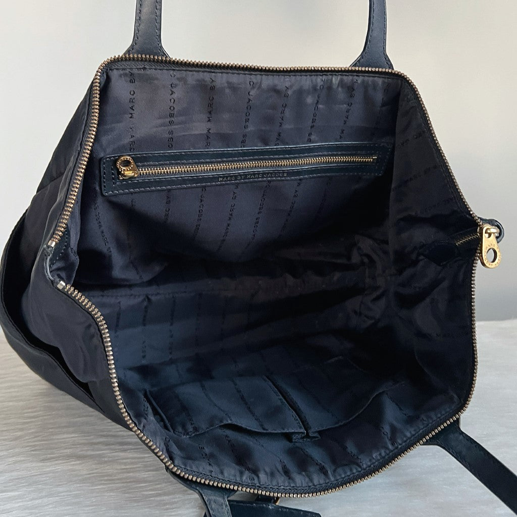 Marc Jacobs Black Leather Nylon Patchwork Front Detail Shoulder Bag