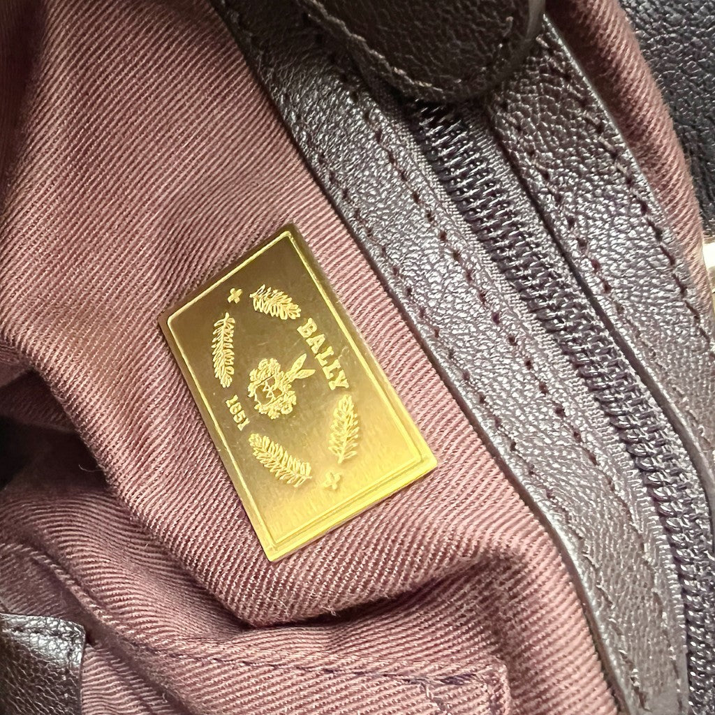 Bally Dark Chocolate Leather Chain Detail Shoulder Bag Excellent