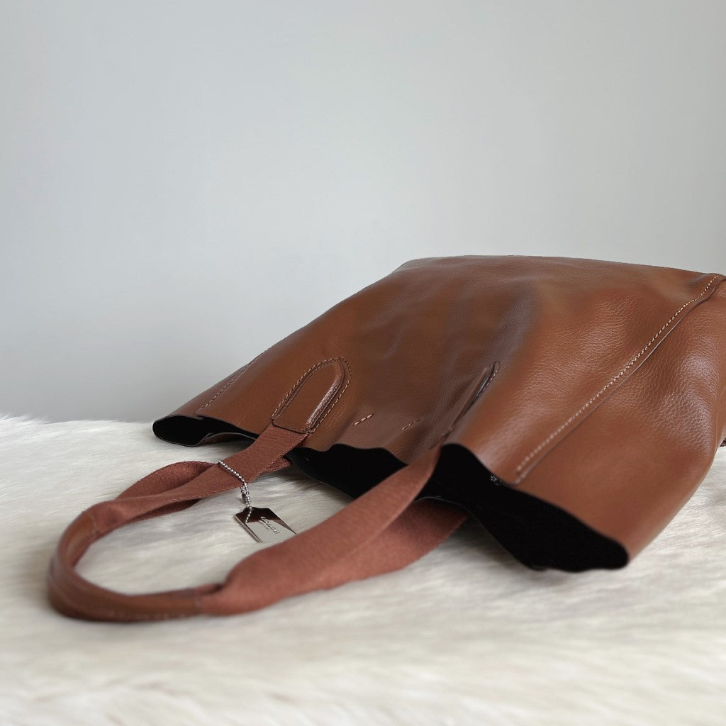 Coach Caramel Leather Front Logo Large Carryall Shoulder Bag Excellent