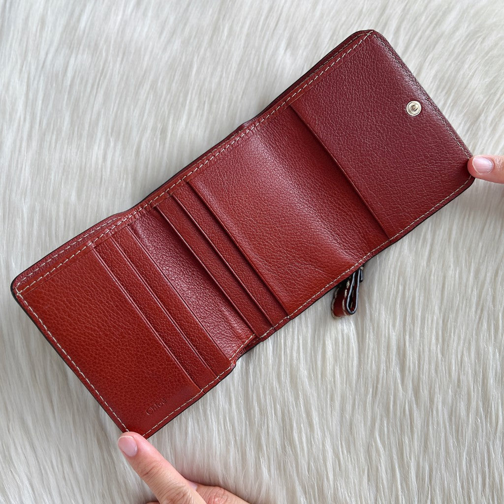 Chloe Caramel Leather Front Detail Tri-Fold Short Wallet Excellent