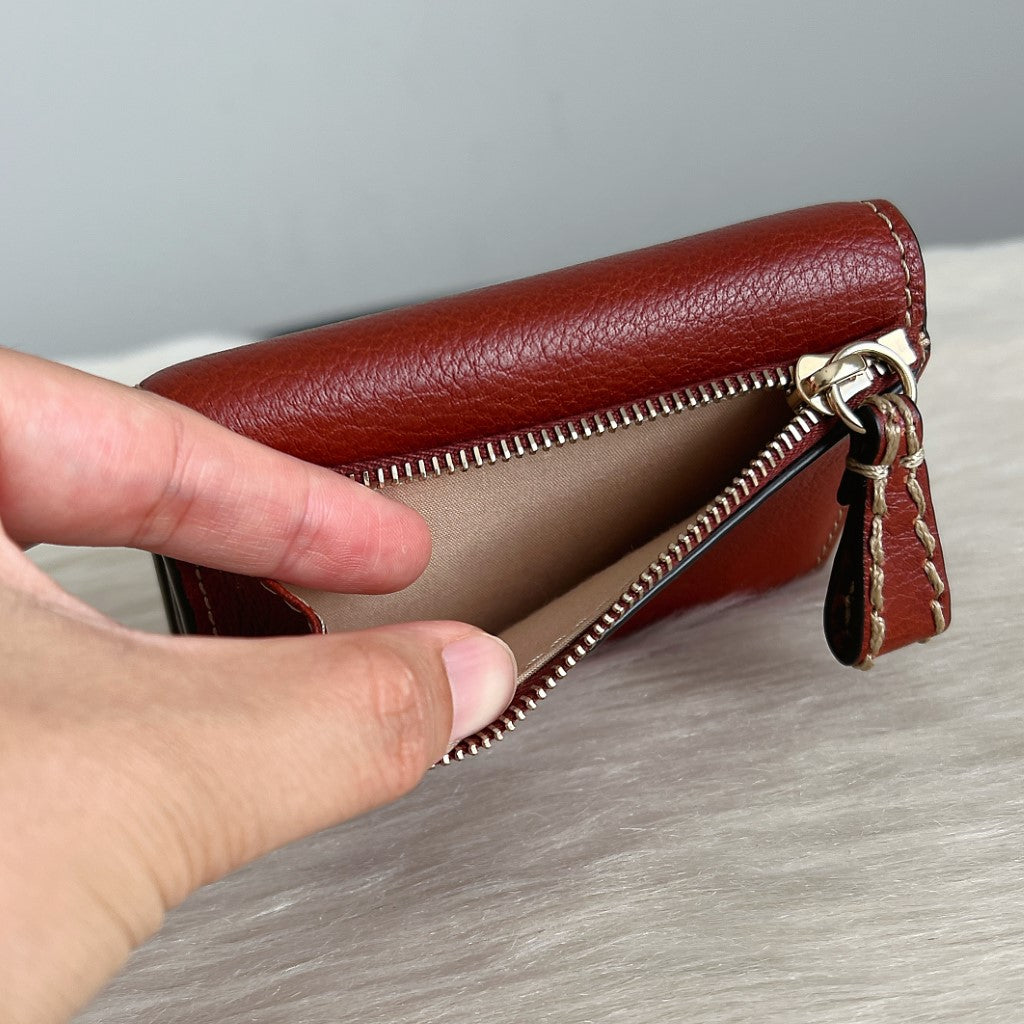 Chloe Caramel Leather Front Detail Tri-Fold Short Wallet Excellent