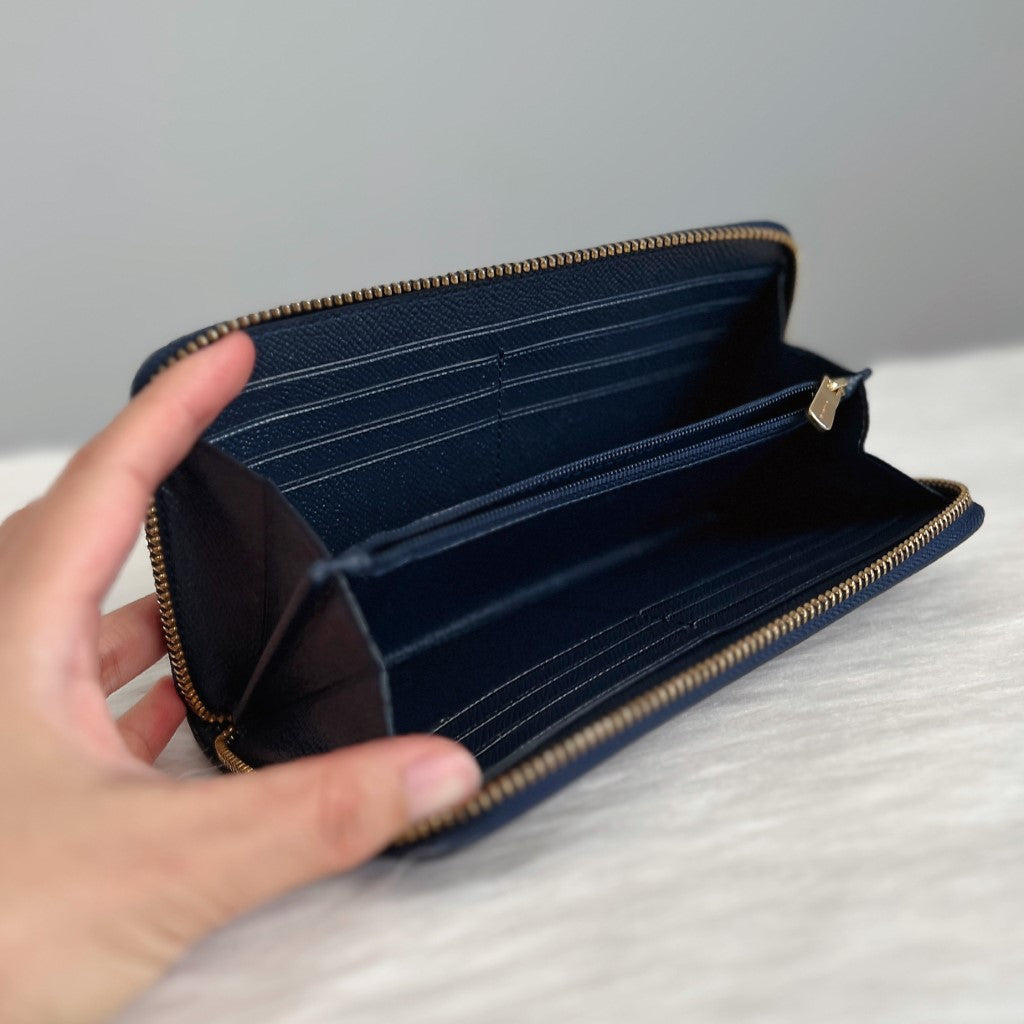 Coach Navy Leather Front Logo Zip Compartment Long Wallet Excellent