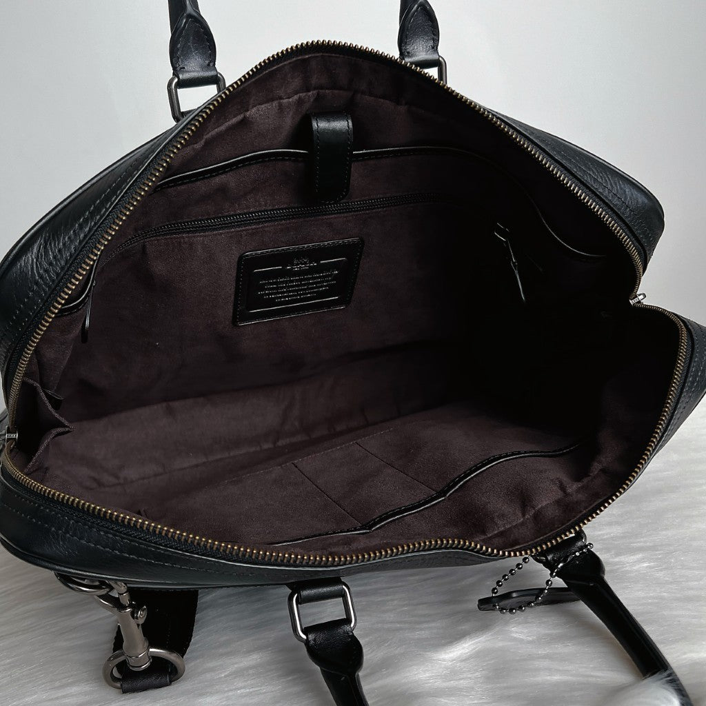 Coach Black Leather Large Business Unisex 2 Way Crossbody Bag