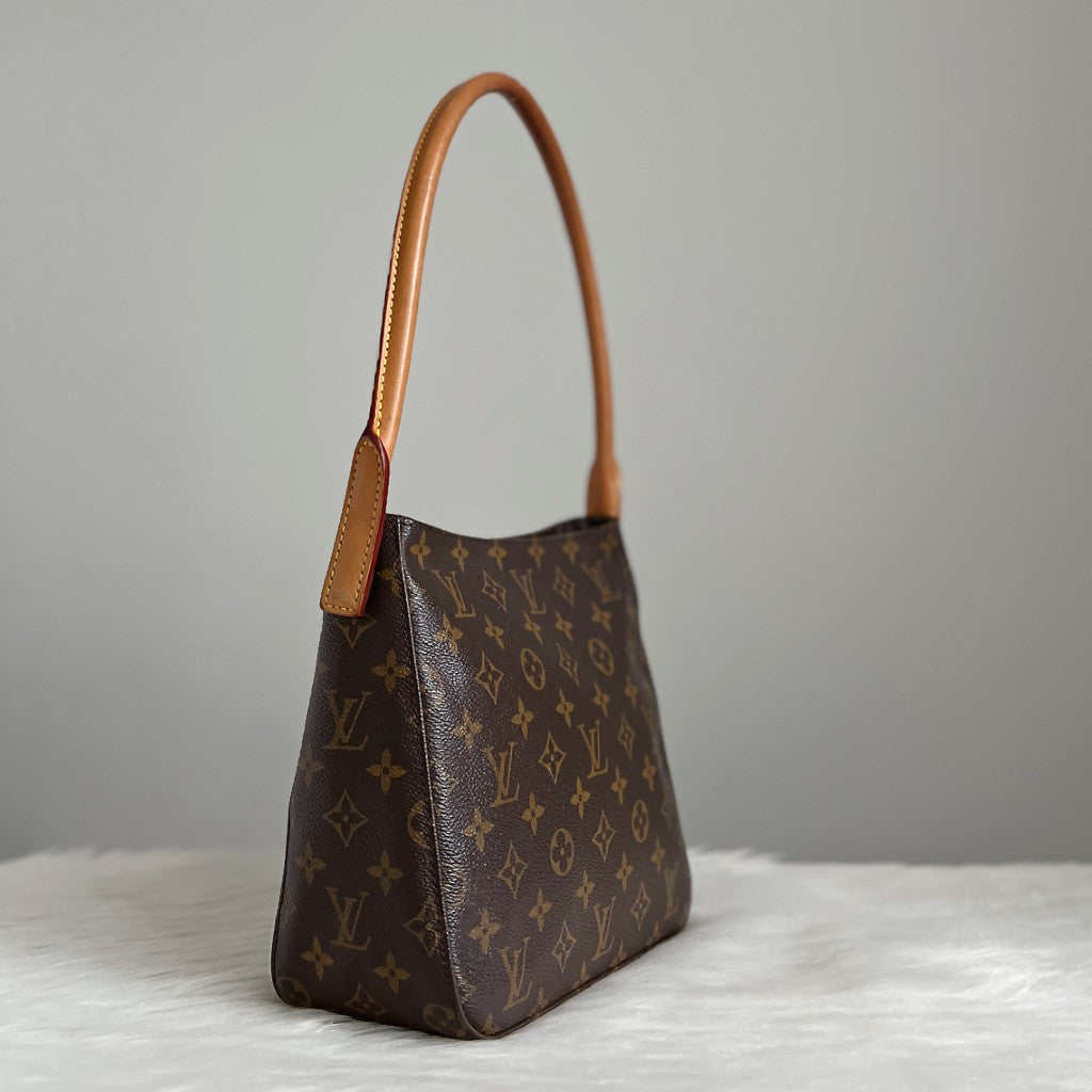 Louis Vuitton Signature Monogram Looping MM Shoulder Bag Excellent