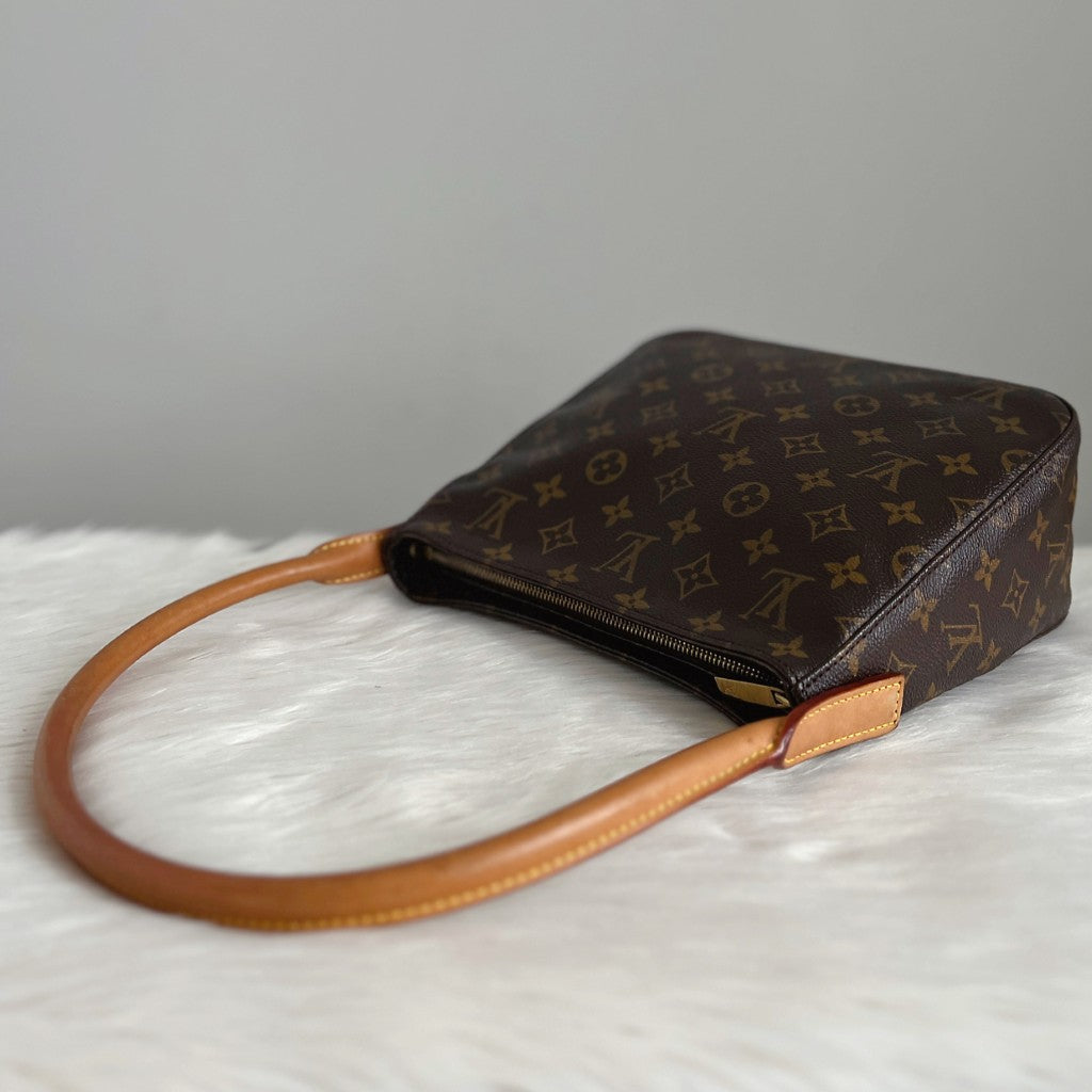 Louis Vuitton Signature Monogram Looping MM Shoulder Bag Excellent