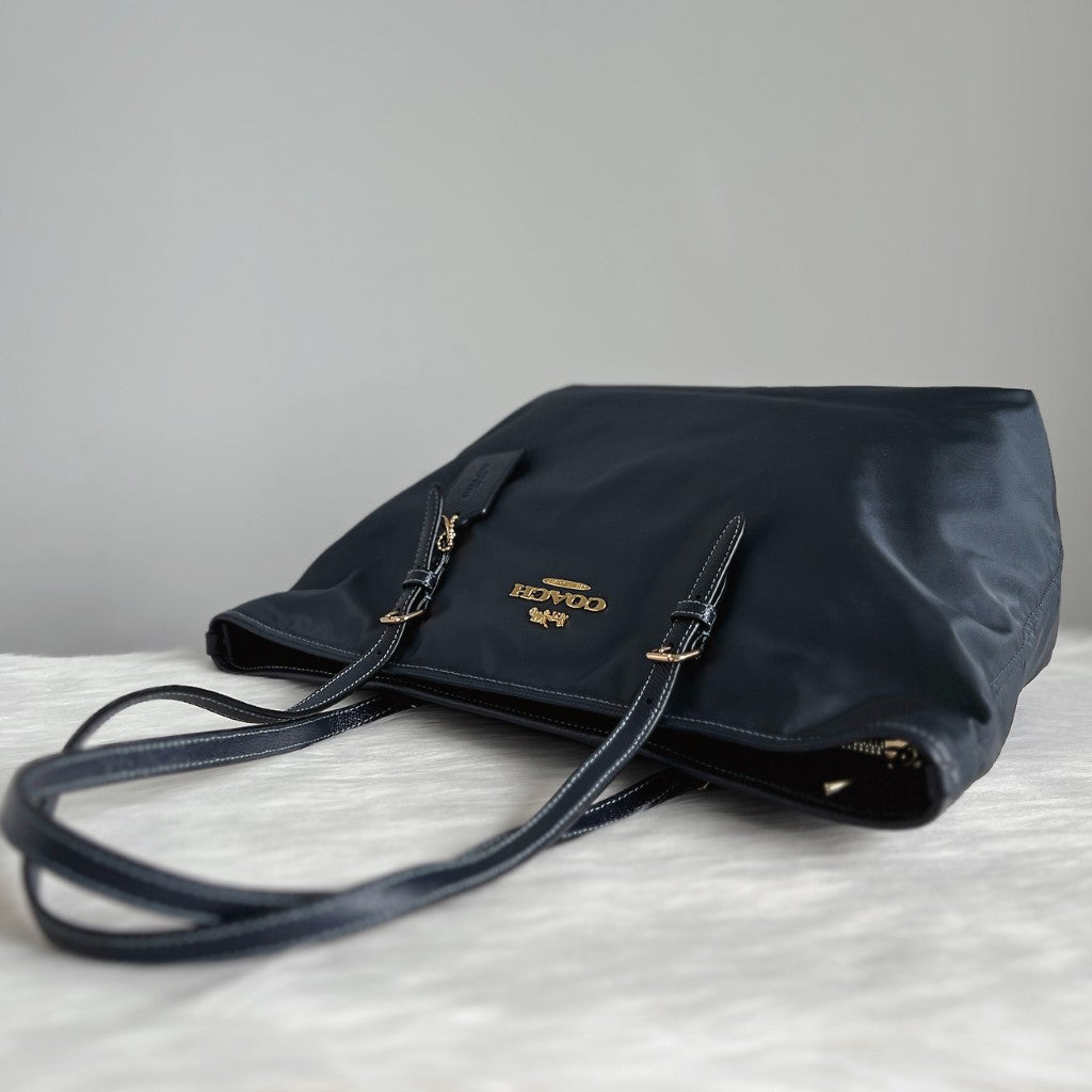 Coach Dark Grey Leather Trim Front Logo Carryall Shoulder Bag Like New