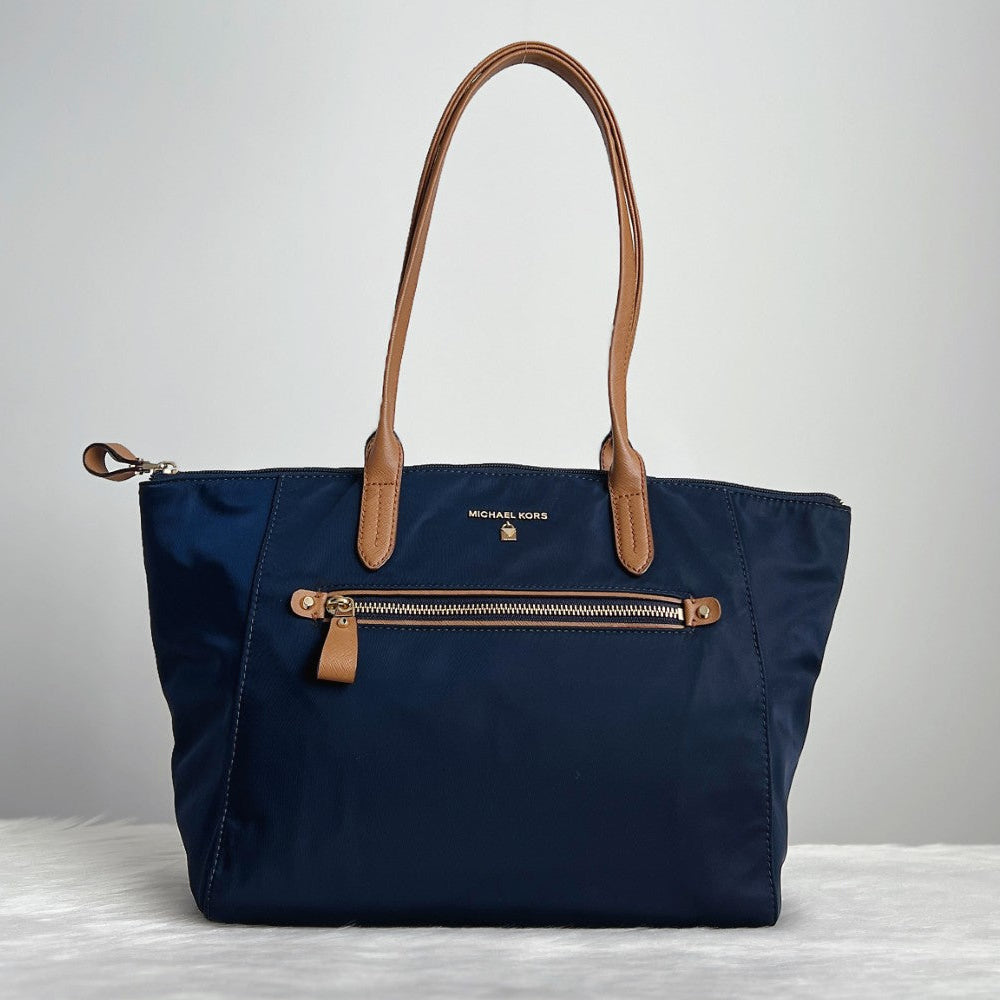 Michael Kors Navy Front Logo Carryall Shoulder Bag Like New