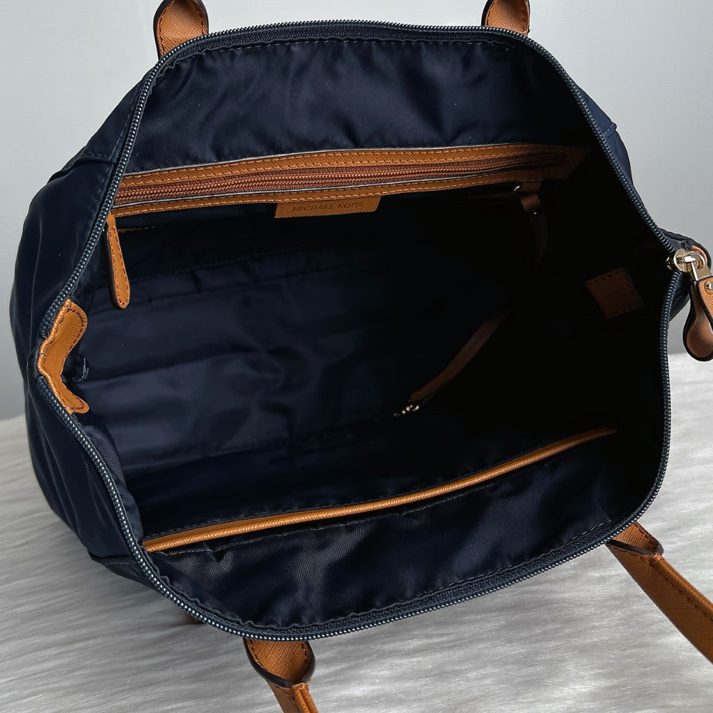 Michael Kors Navy Front Logo Carryall Shoulder Bag Like New