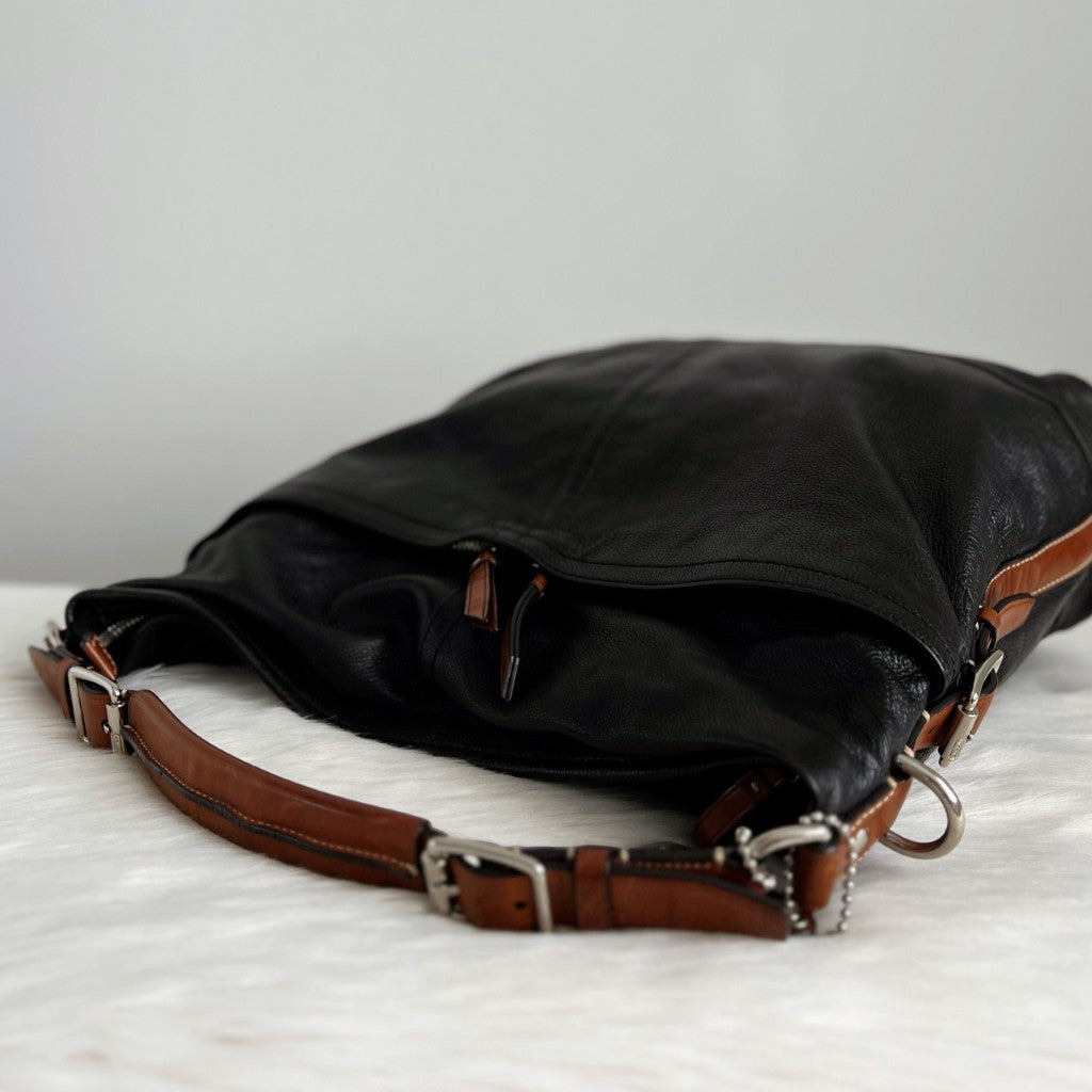 Coach Two Tone Leather Front Detail Slouchy 2 Way Shoulder Bag Excellent