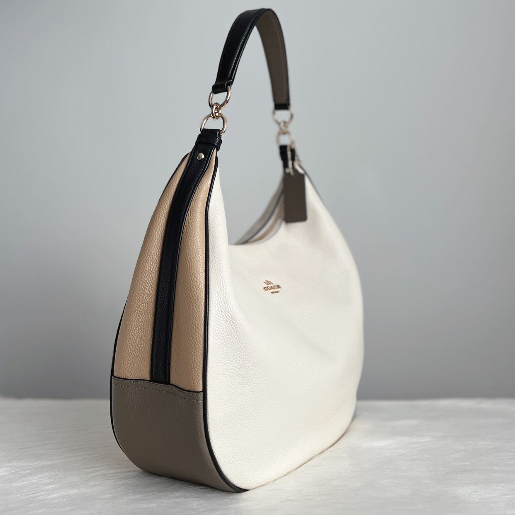Coach Tri-Tone Leather Front Logo Slouchy 2 Way Shoulder Bag Excellent