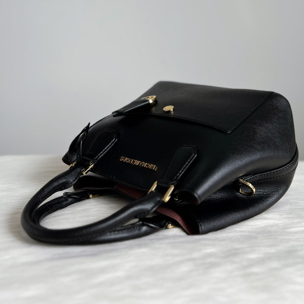 Michael Kors Black Leather Front Logo MK Charm 2 Way Shoulder Bag Excellent