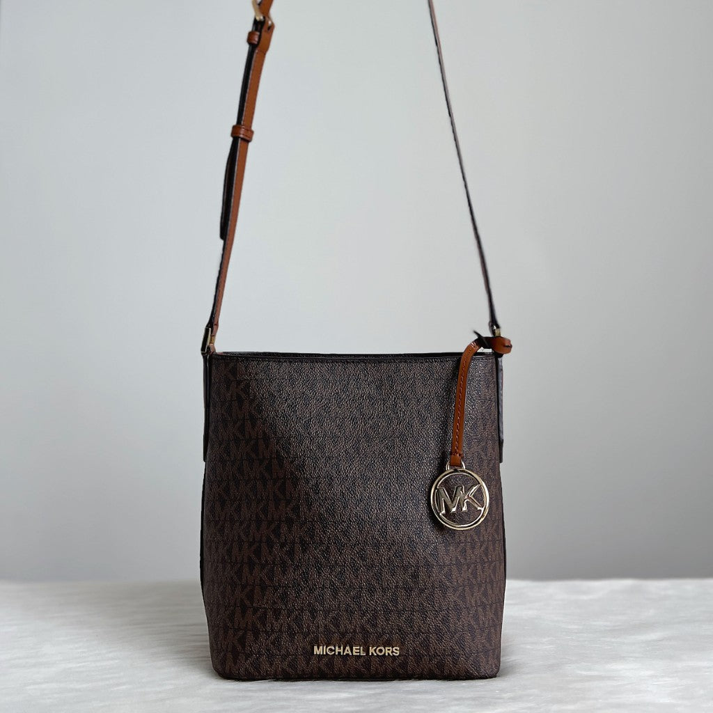 Michael Kors Caramel Leather Monogram Bucket Crossbody Shoulder Bag Like New