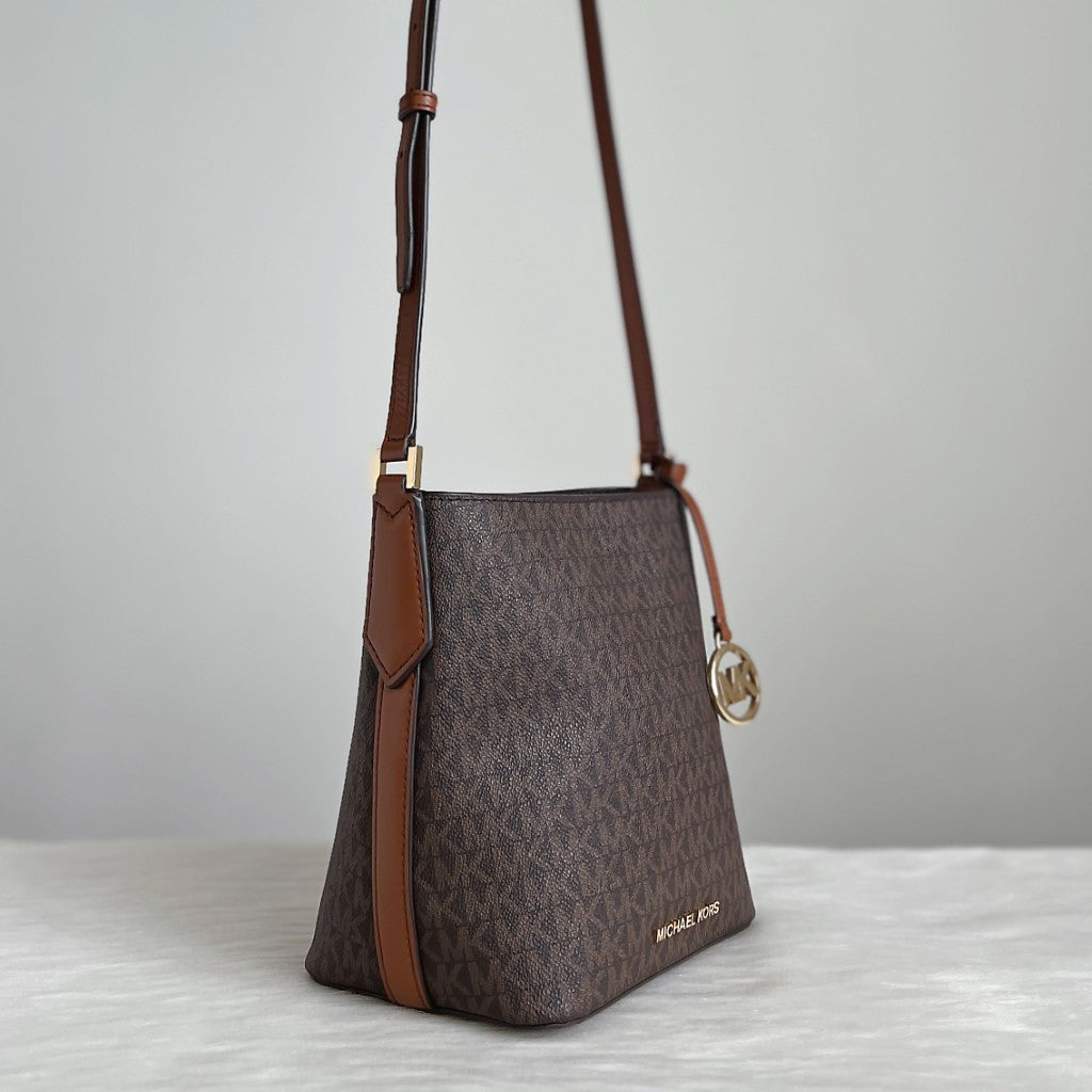 Michael Kors Caramel Leather Monogram Bucket Crossbody Shoulder Bag Like New