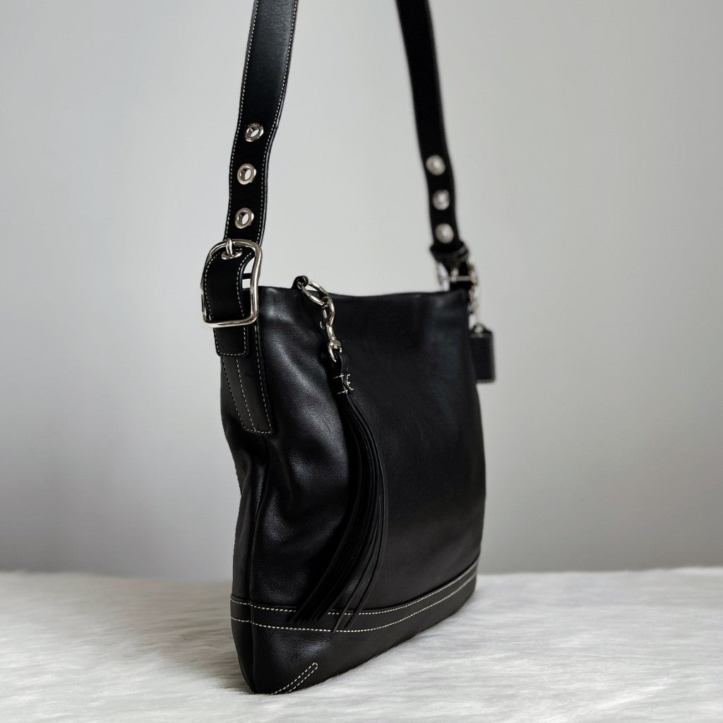 Coach Black Leather Tassel Charm Crossbody Shoulder Bag Excellent