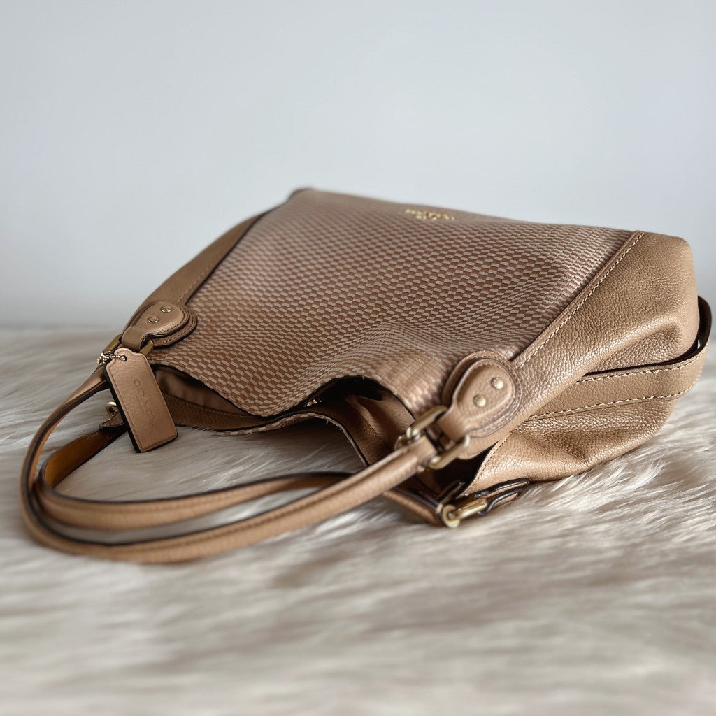 Coach Beige Leather Front Logo Patchwork 2 Way Shoulder Bag Excellent