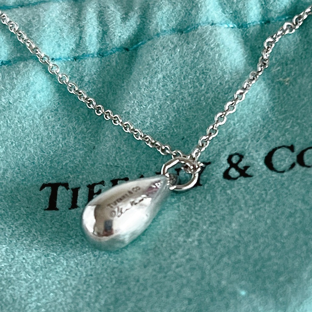 Tiffany & Co. 925 Silver Petite Tear Drop Necklace Excellent