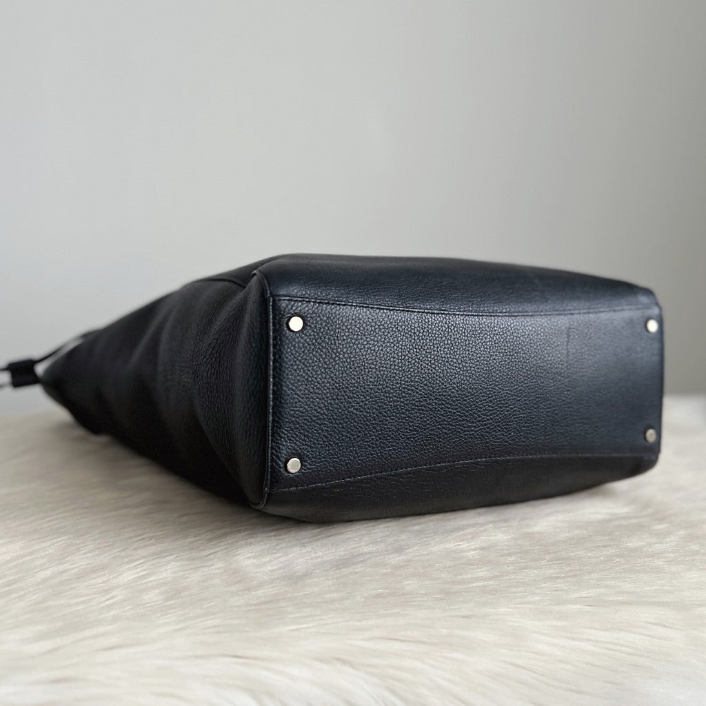 Kate Spade Black Leather Drawstring Career Shoulder Bag Excellent