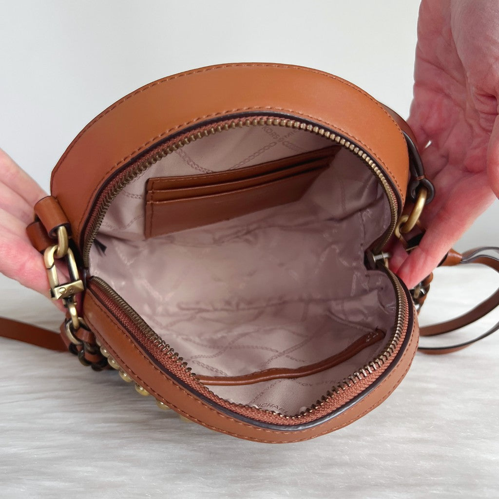Michael Kors Caramel Leather Studded Detail Crossbody Shoulder Bag Like New