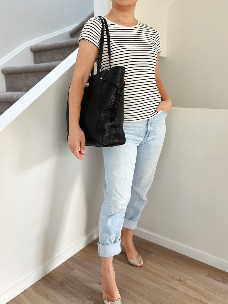 Kate Spade Black Leather Drawstring Career Shoulder Bag Excellent
