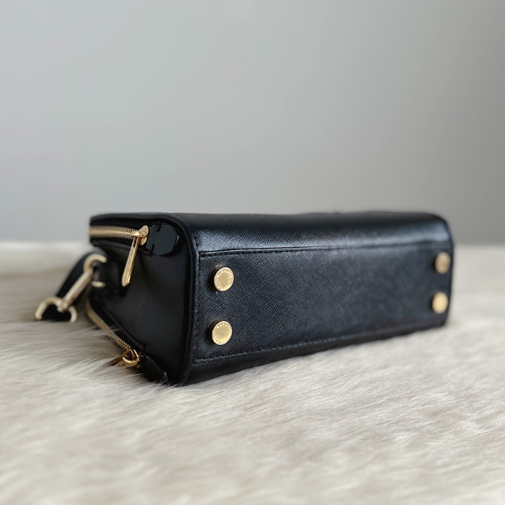 Michael Kors Black Leather Triple Compartment Crossbody Shoulder Bag Excellent