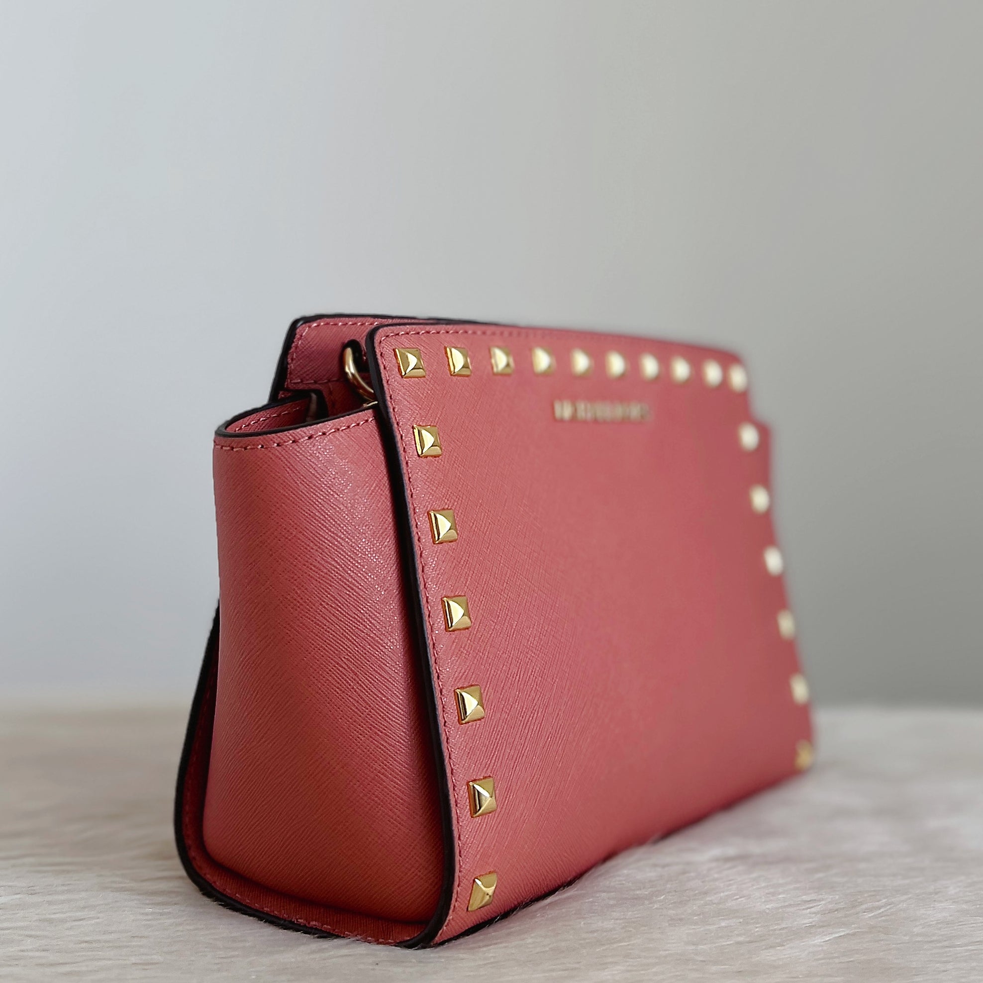 Michael Kors Rose Leather Selma Studded Crossbody Shoulder Bag Like New