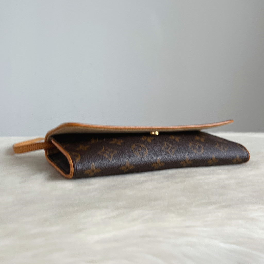 Louis Vuitton Signature Monogram Pochette Twin GM Shoulder Bag Excellent