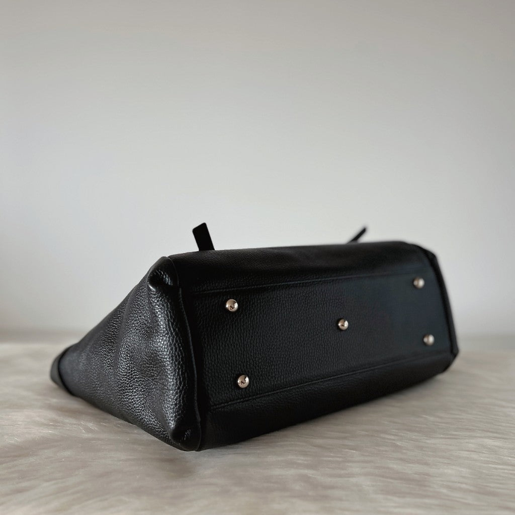 Nina Ricci Black Leather Double Compartment Career Shoulder Bag Like New