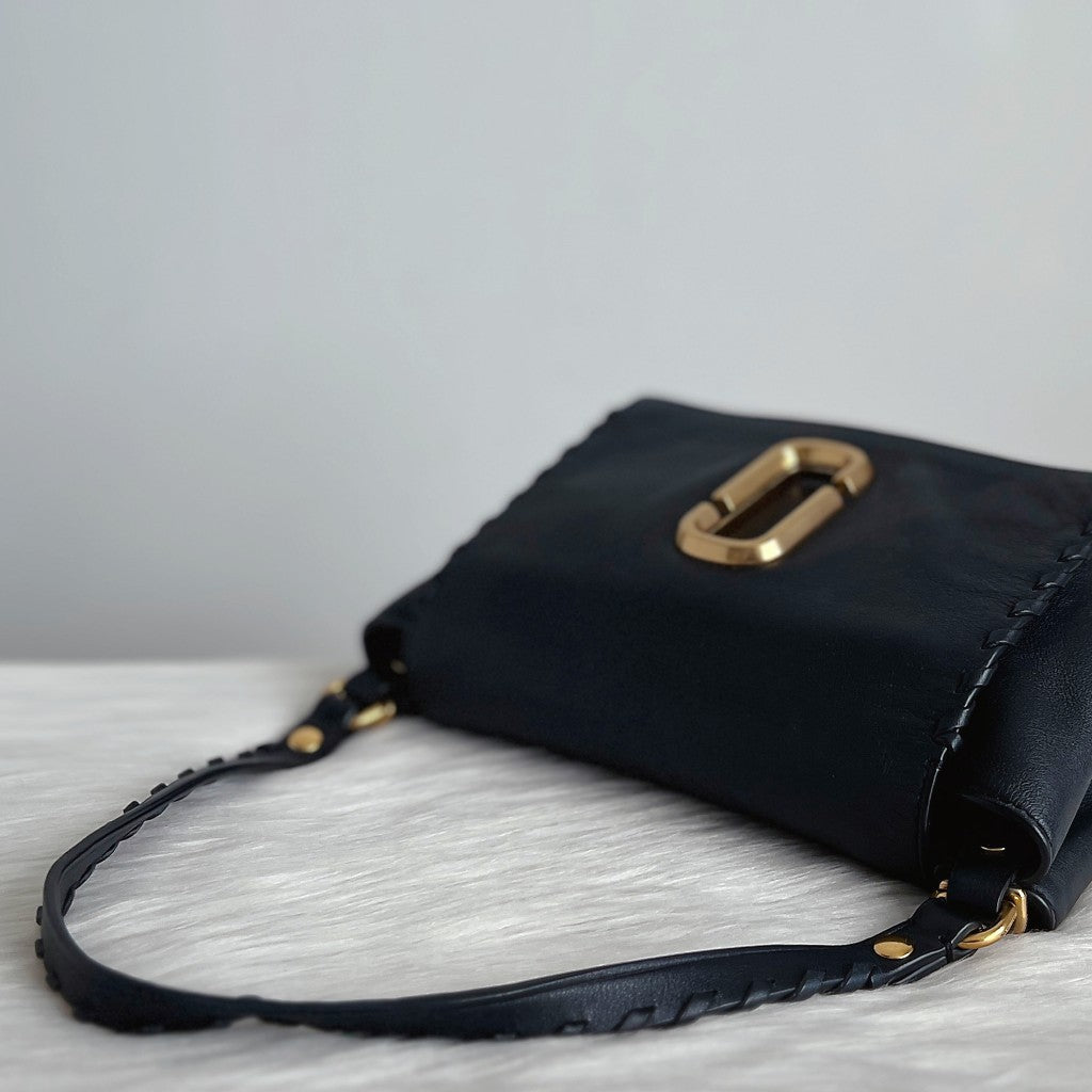Marc Jacobs Black Leather Front Logo 2 Way Shoulder Bag Excellent