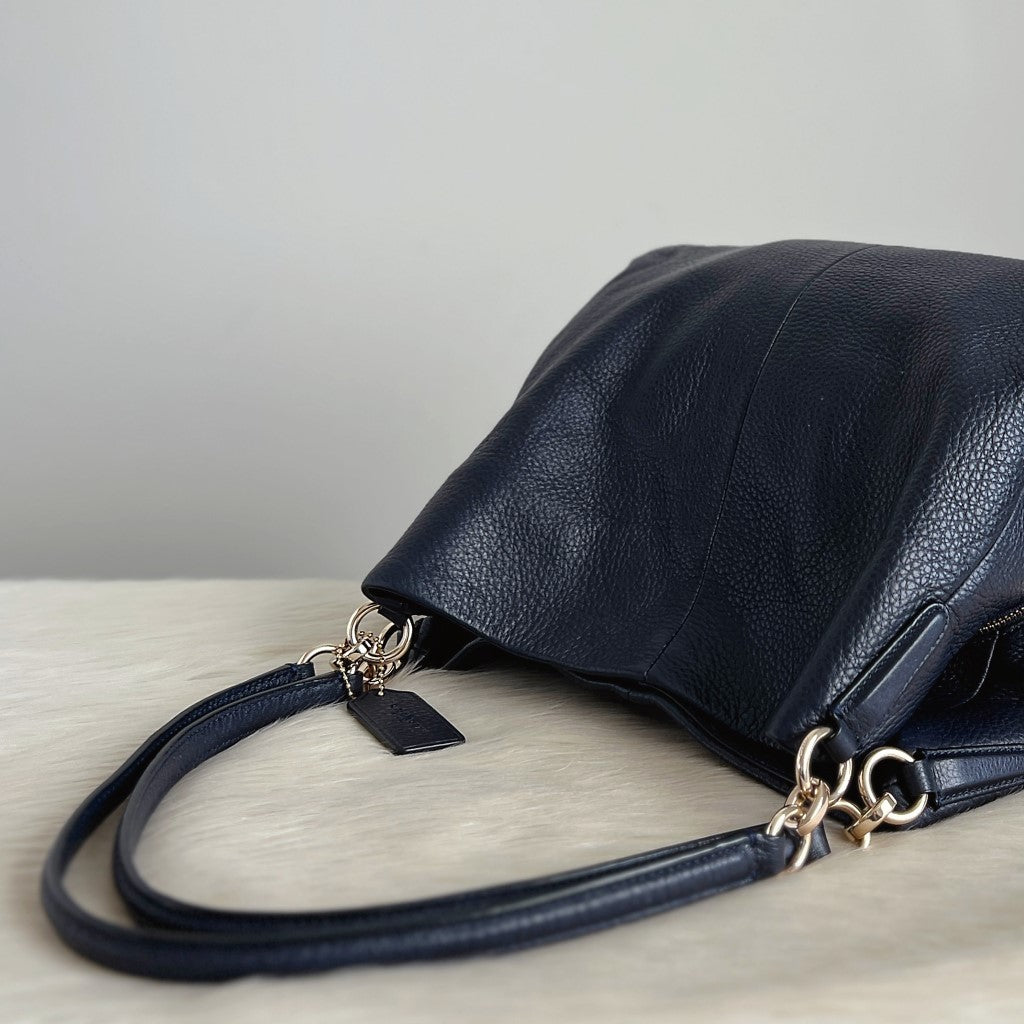 Coach Navy Leather Triple Compartment Shoulder Bag Excellent