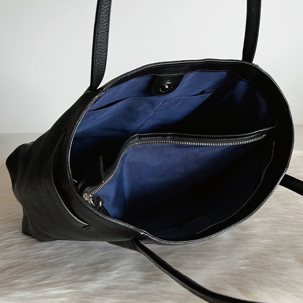 Nina Ricci Black Leather Double Compartment Career Shoulder Bag Like New