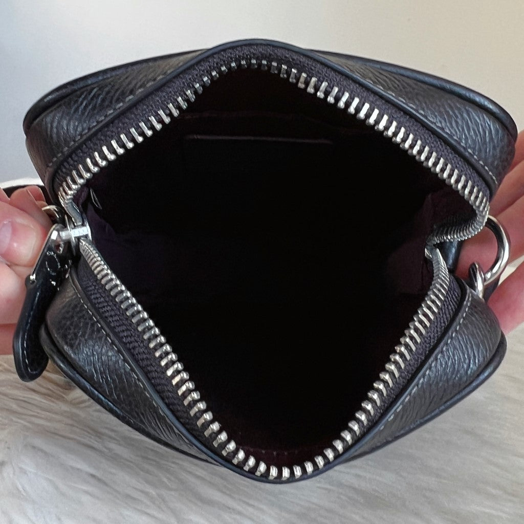 Coach Black Leather Star Monogram Messenger Crossbody Shoulder Bag Like New