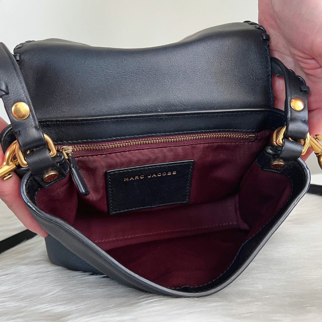 Marc Jacobs Black Leather Front Logo 2 Way Shoulder Bag Excellent