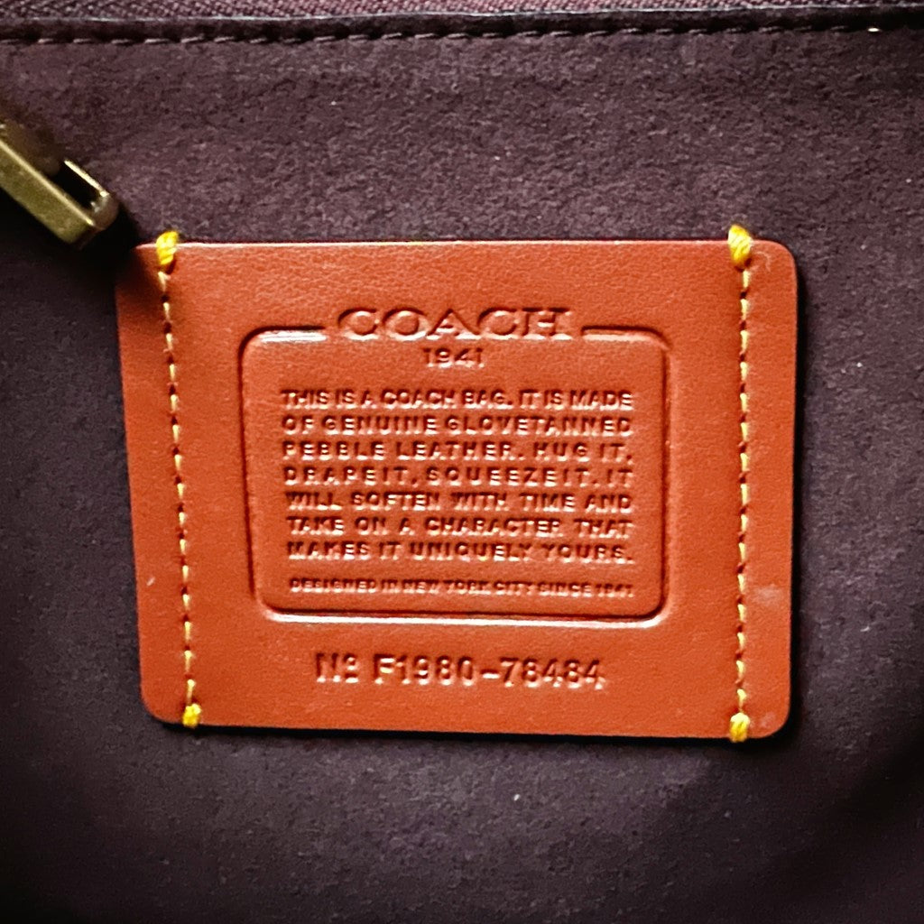 Coach Two Tone Pebble Leather Turn Lock Detail 2 Way Shoulder Bag Like New