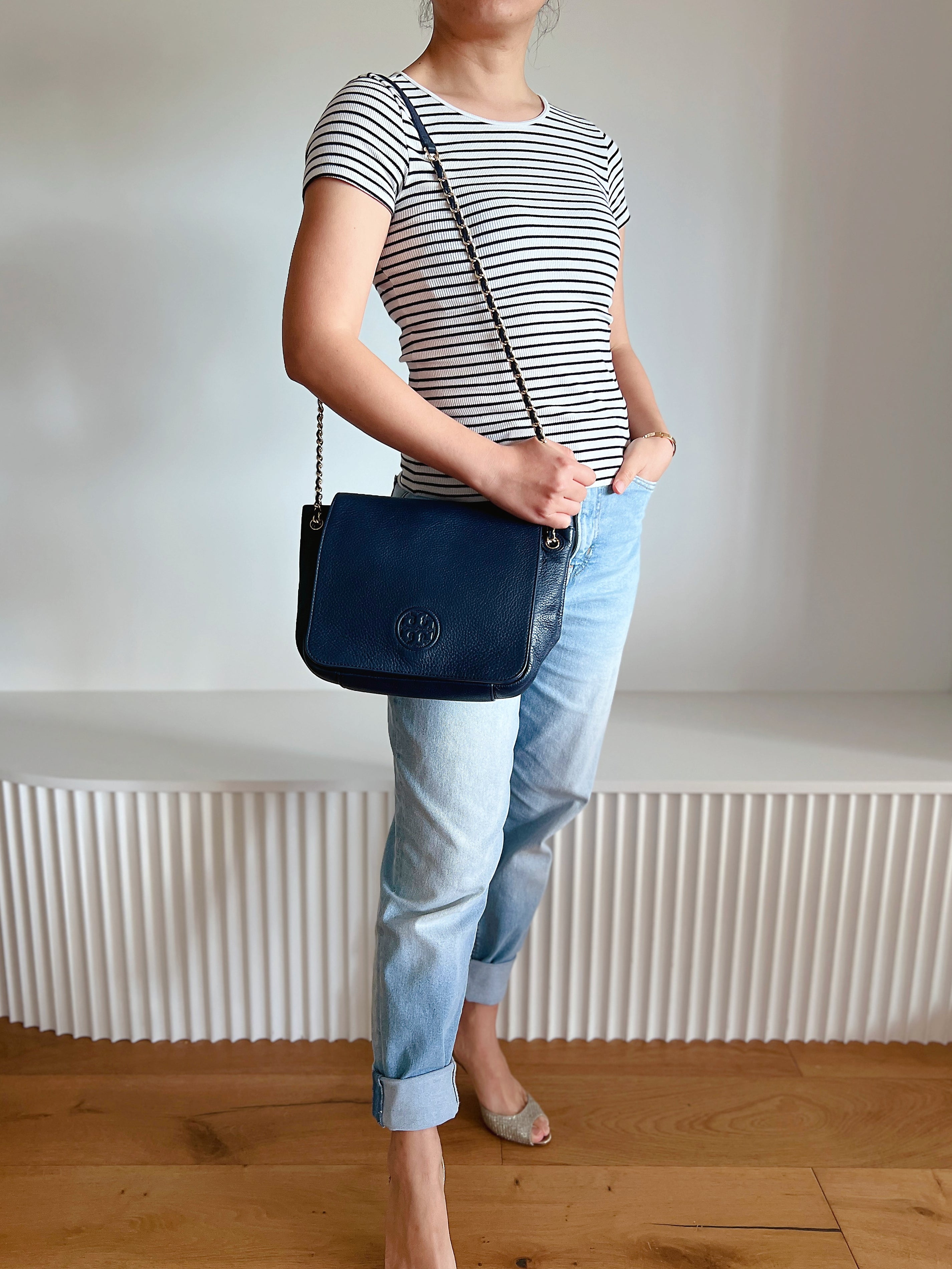 Tory Burch Navy Leather Front Logo Chain 2 Way Crossbody Shoulder Bag Like New