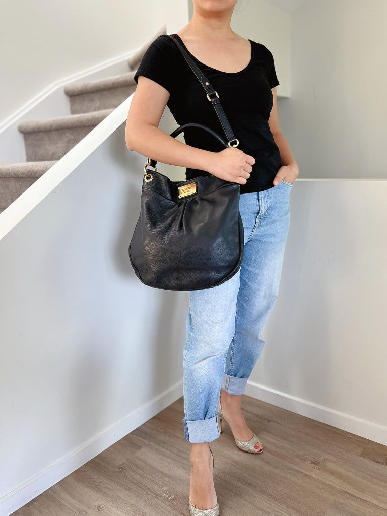 Marc Jacobs Black Leather Front Logo Slouchy 2 Way Shoulder Bag