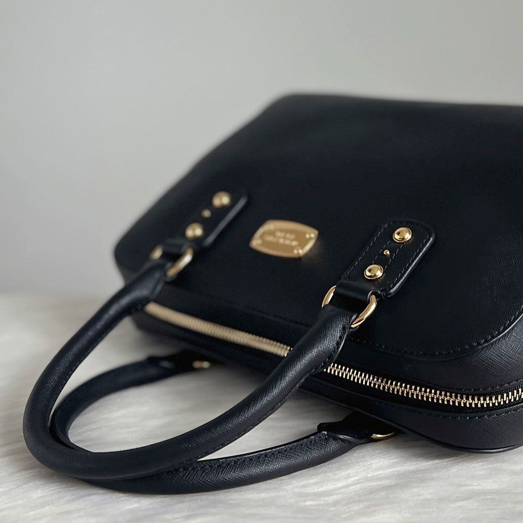 Michael Kors Black Leather Front Logo Career 2 Way Shoulder Bag Like New