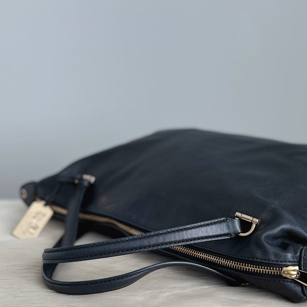 Coach Black Leather Slouchy Career 2 Way Shoulder Bag Excellent