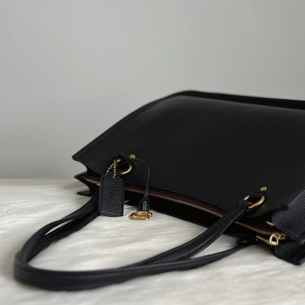 Coach Black Leather Triple Compartment Career 2 Way Shoulder Bag