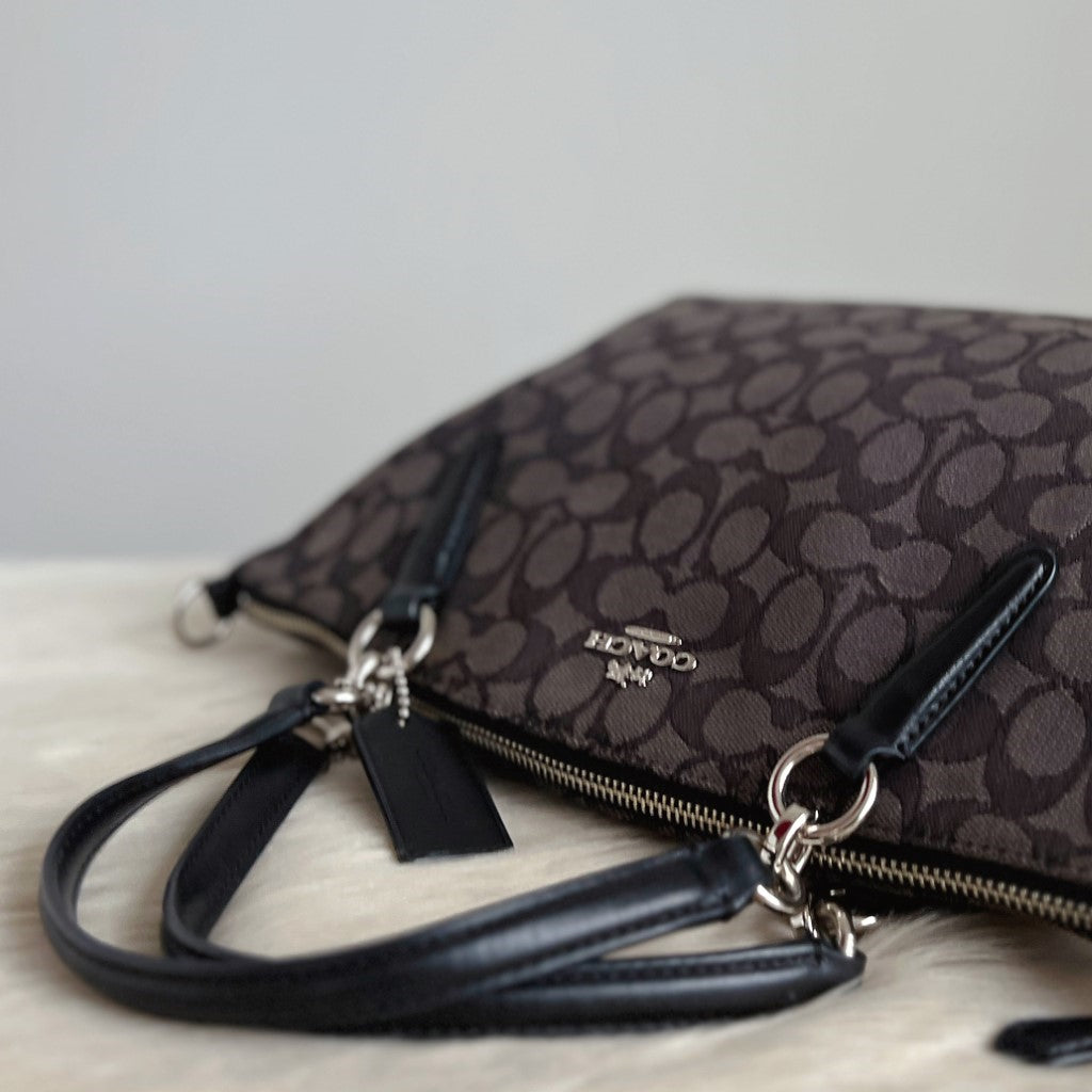 Coach Black Leather Monogram Front Logo 2 Way Shoulder Bag Excellent