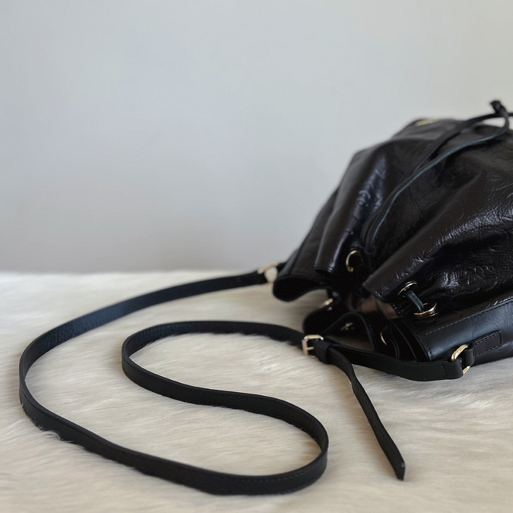 Vivienne Westwood Black Leather Drawstring Bucket Shoulder Bag Excellent